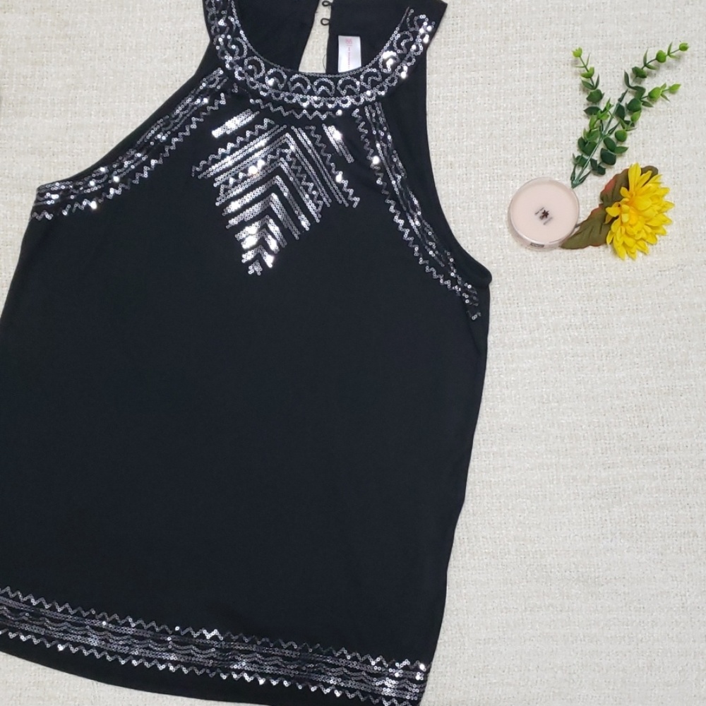 Sequence tank